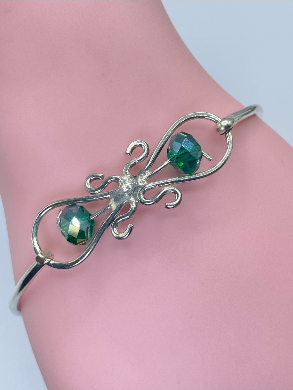 Vintage Taxco Mexico Silver Tone Green Glass Bead Bangle Bracelet Boho Artisan